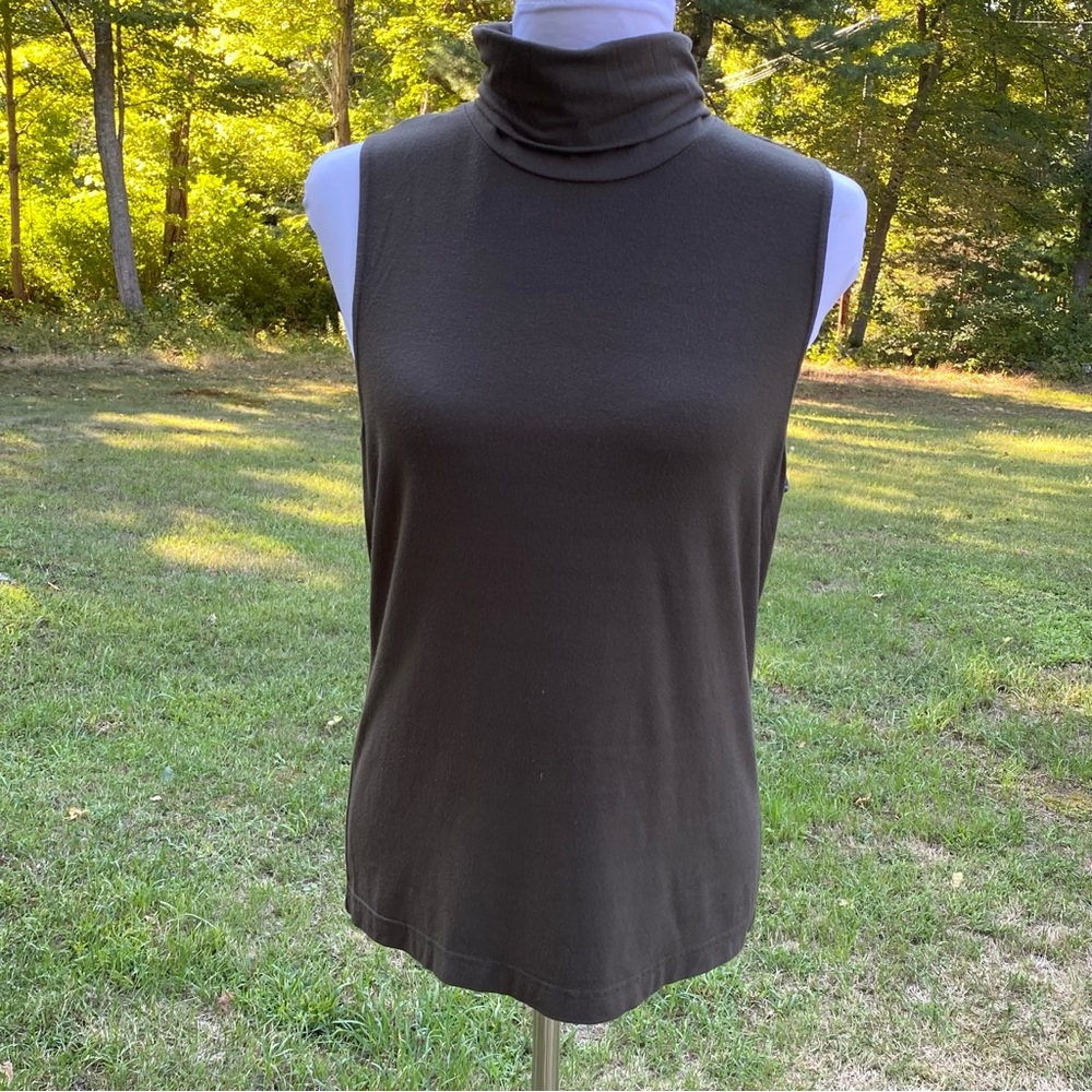 WORTH TOP SLEEVELESS TURTLENECK OLIVE GREEN SIZE M